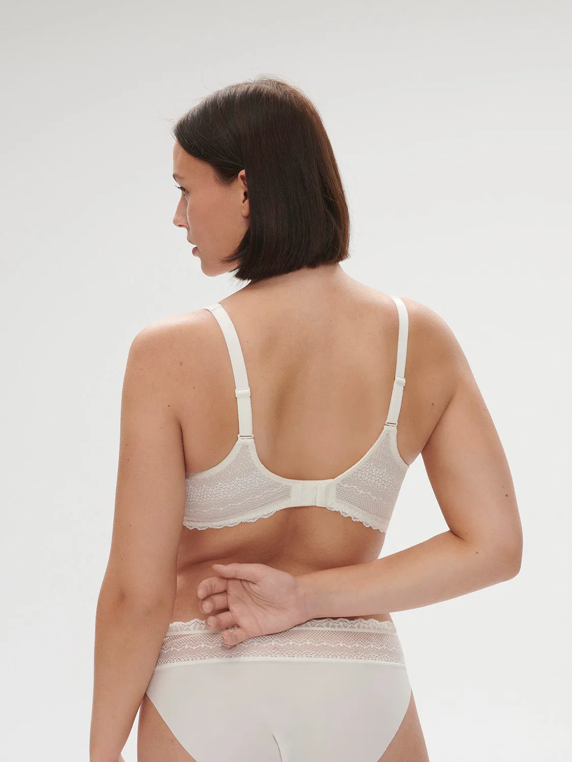 Destine Full Cup - Ivory