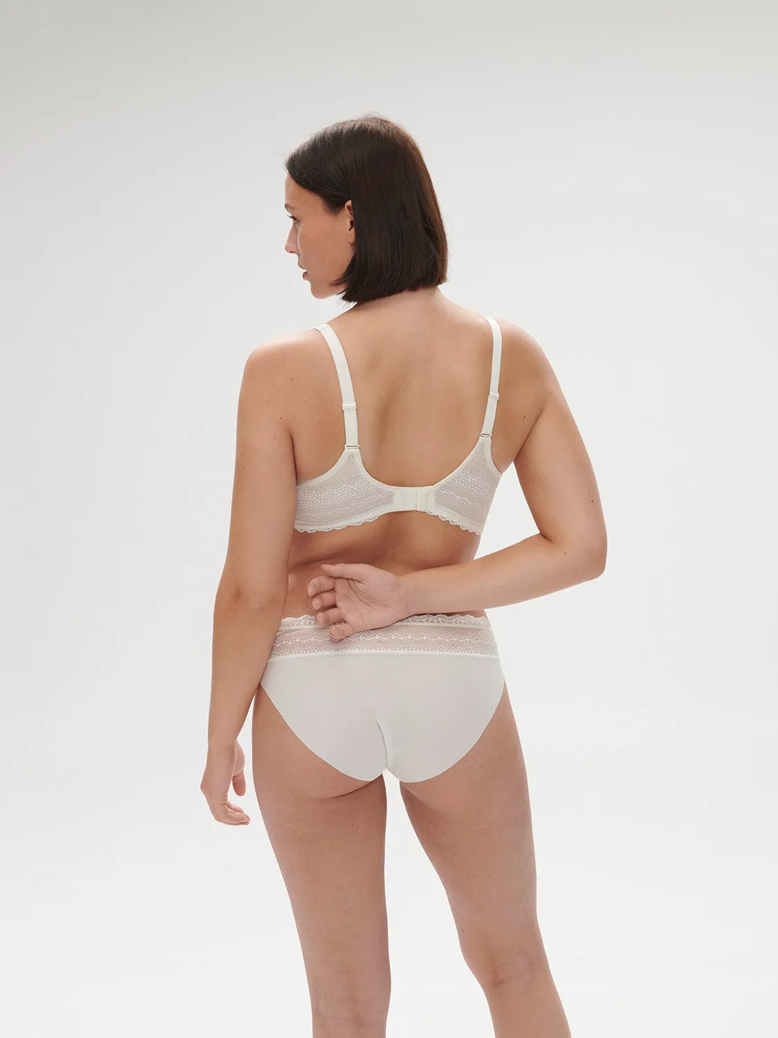 Destine Full Cup - Ivory