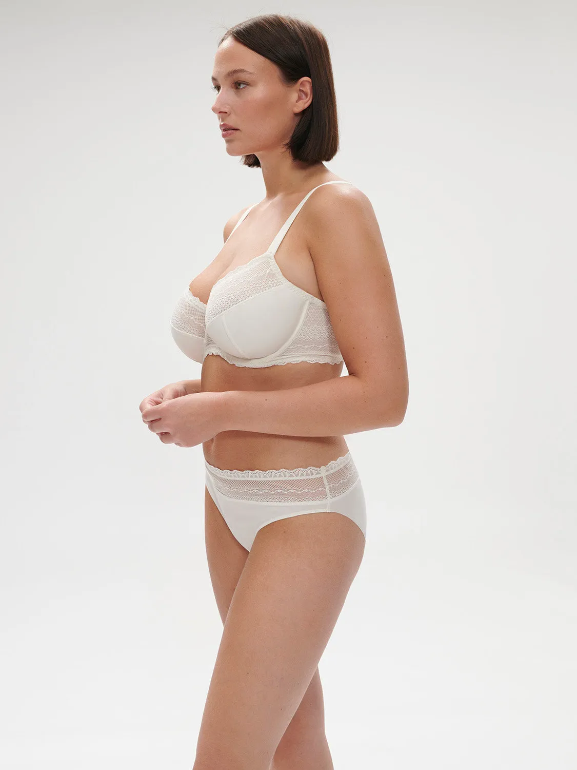 Destine Full Cup - Ivory