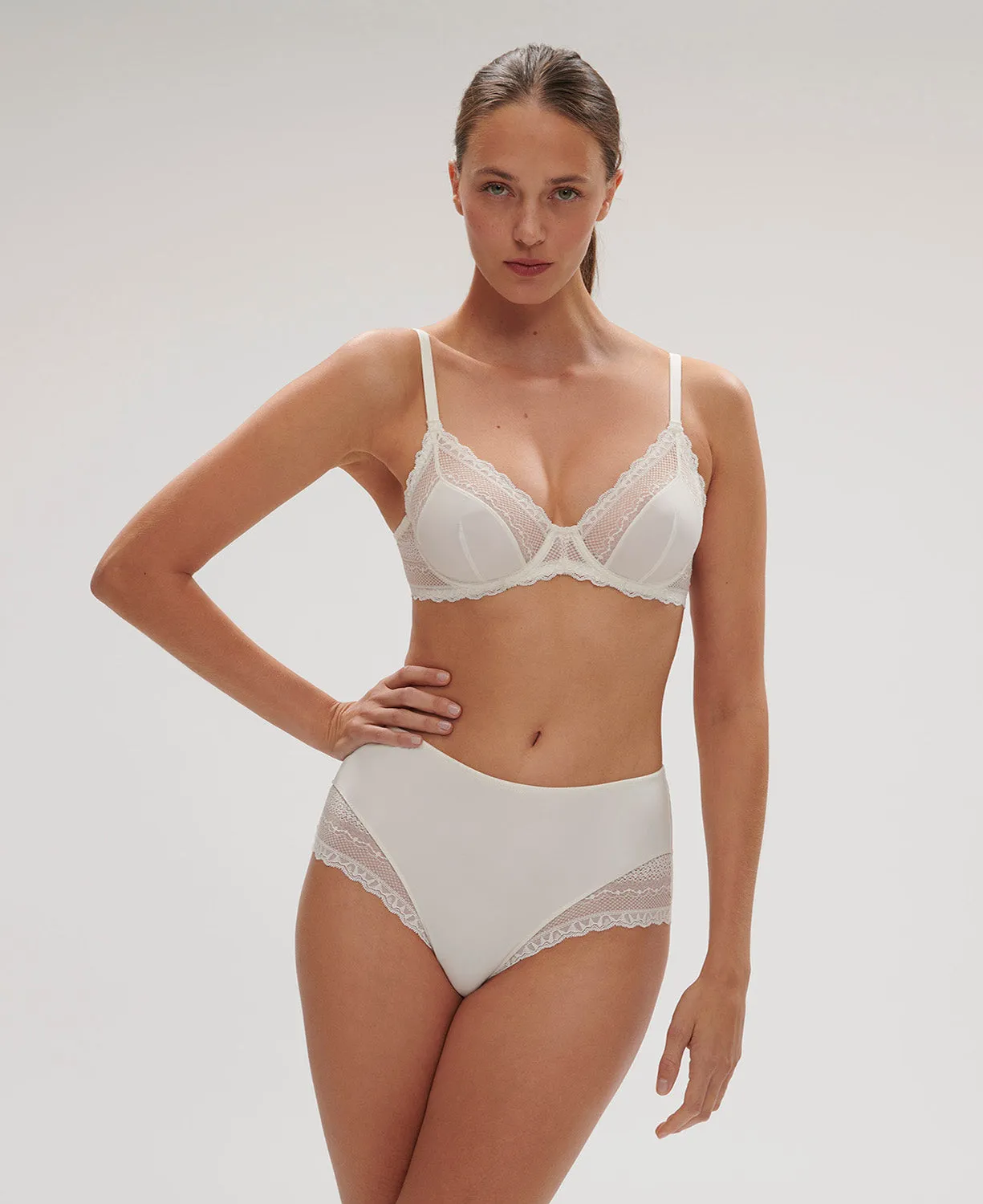 Destine Underwire Plunge - Ivory