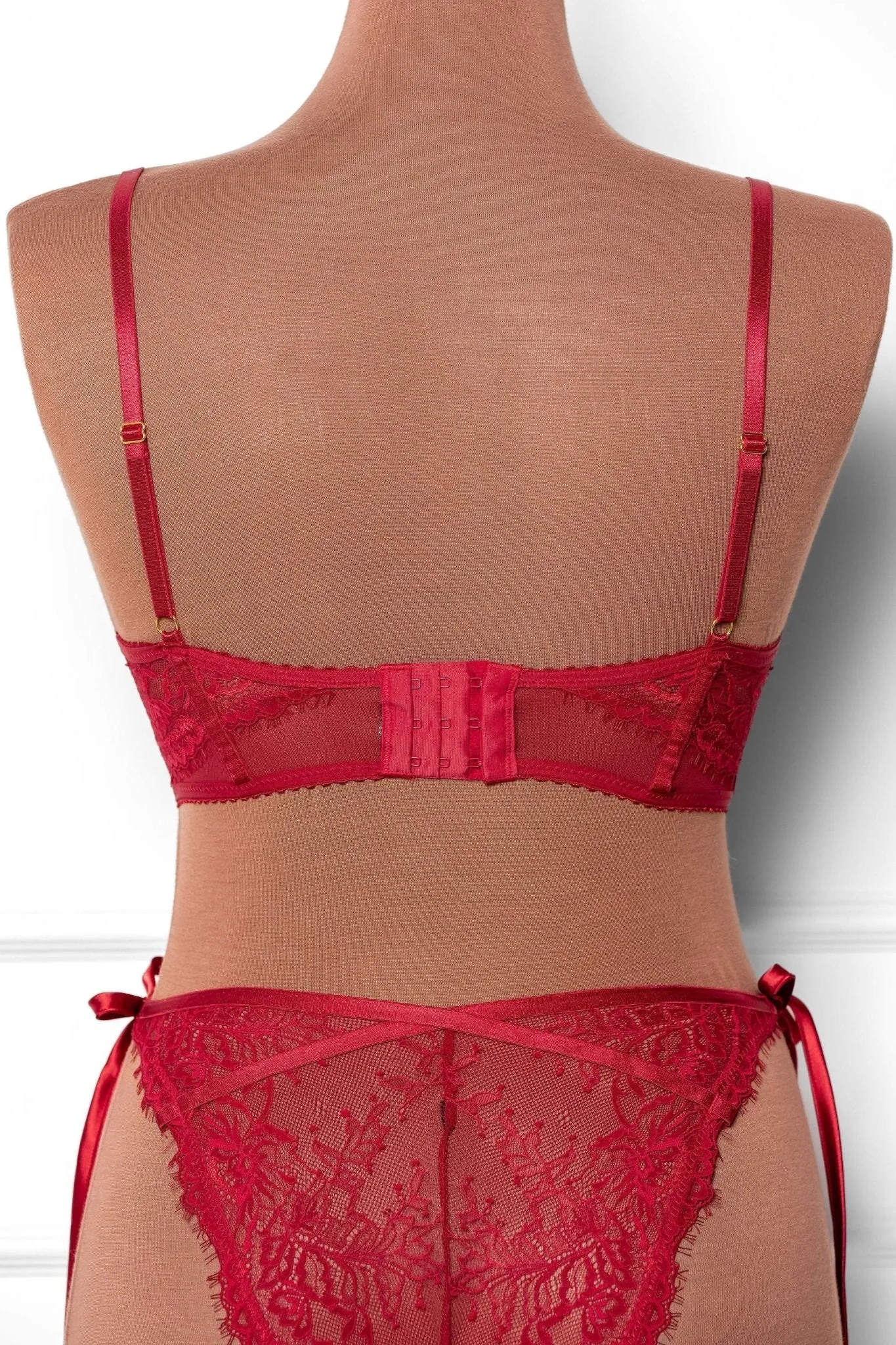 Lacy Underwire Corset - Red